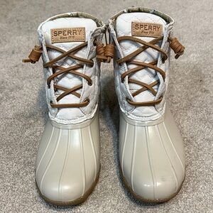 Sperry Women's White and Tan Winter Boots